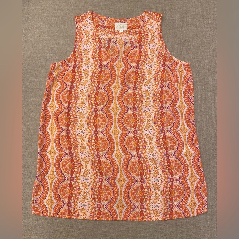 Violet & Claire sleeveless floral lightweight blouse
